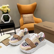 Burberry Low Shoes